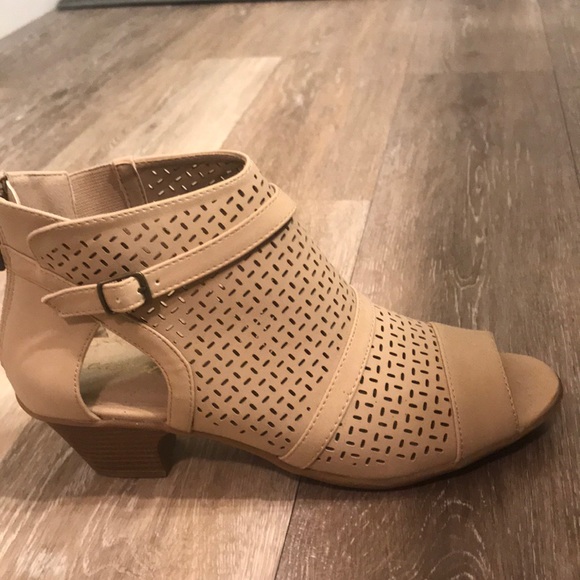 easy street peep toe booties